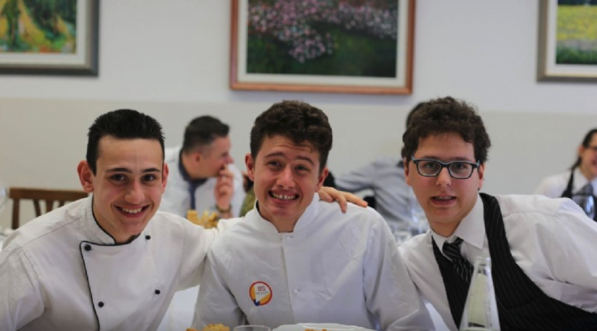 YAMAY FELICEMENTE ABILE